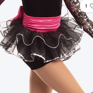 Revolution Dance Skirt & Bow, Small Adult